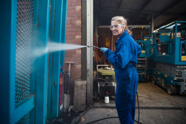 Best Garage Pressure Washing  in Linglestown, PA